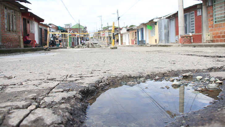 Problemas de redes generaron huecos  en algunas calles de La Tebaida