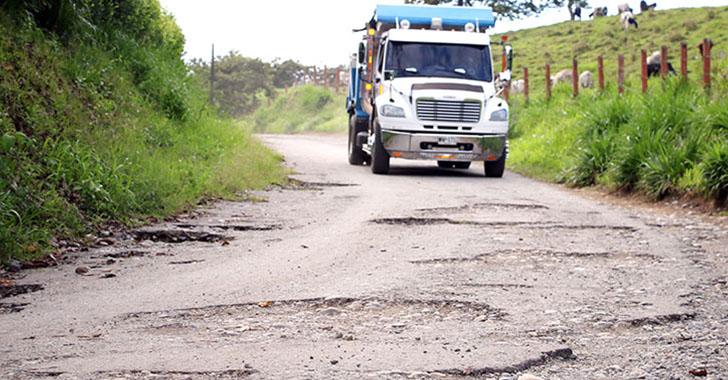 En Puerto Alejandría esperan una pronta intervención de la carretera