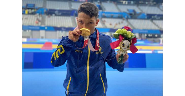 ¡Oro para Colombia! Nelson Crispín estrena el medallero del país  y logra  récord mundial