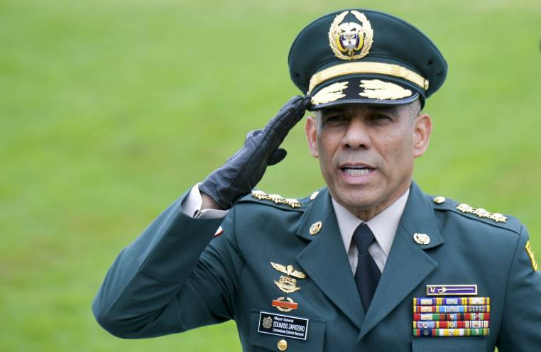 Comandante del Ejército colombiano anuncia que dejará el cargo el 20 de julio