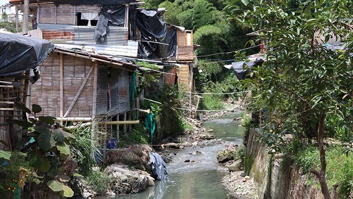 La crítica situación que viven 125 familias en Calarcá, en riesgo por deslizamientos