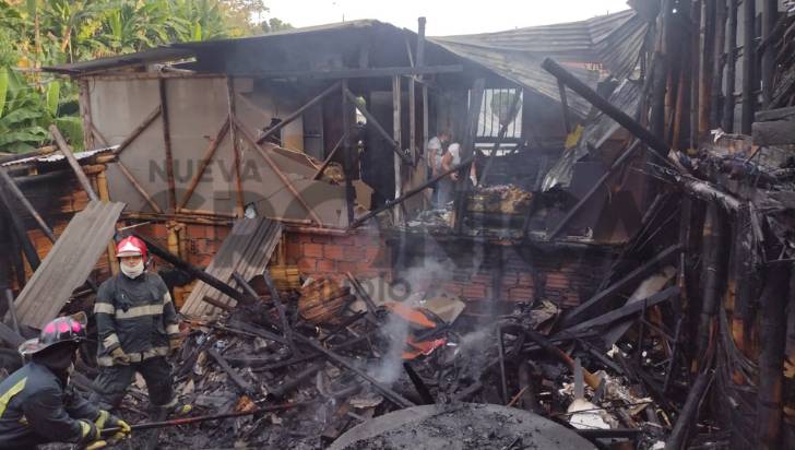 Incendio en Calarcá dejó 5 viviendas afectadas