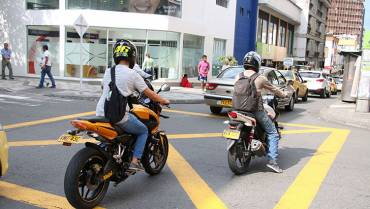 Por 4 meses más, prohibido parrillero en centro de Armenia, motociclistas siguen inconformes