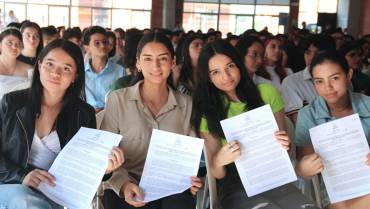 ¡Felicitaciones! 126 'pilos' de Armenia podrán estudiar becados gracias a su rendimiento