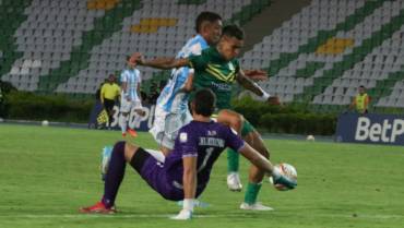 Ferney Angulo regresó con 2 tantos en la victoria 4-0 de Deportes Quindío